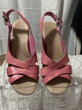 Pretty pink UGG wedges